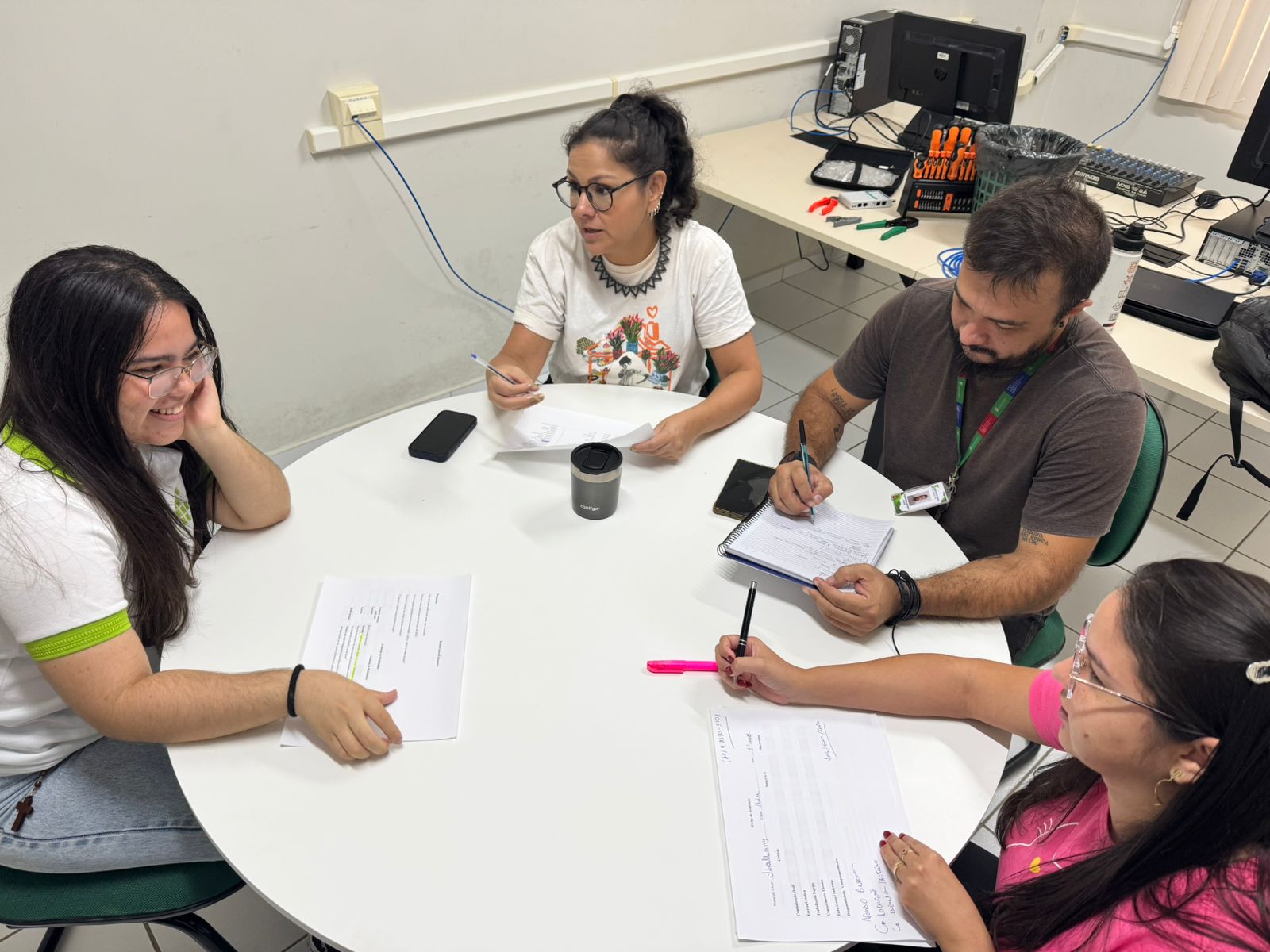 Seleção dos bolsistas voluntários da rádio